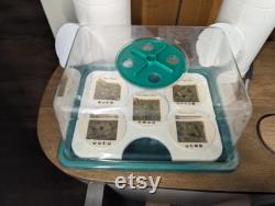 5 Pod Gardyn Nursery Start your seeds outside of the Gardyn system Collapsible for storage