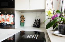 Elegant Wood-Look Corner Hydroponic Tower Garden Indoor Vertical Planter for Fresh Herbs and Vegetables