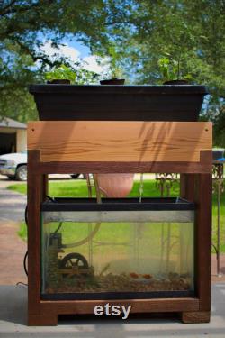 Red Cedar Ten Gallon Aquaponic System (US Shipping Included)